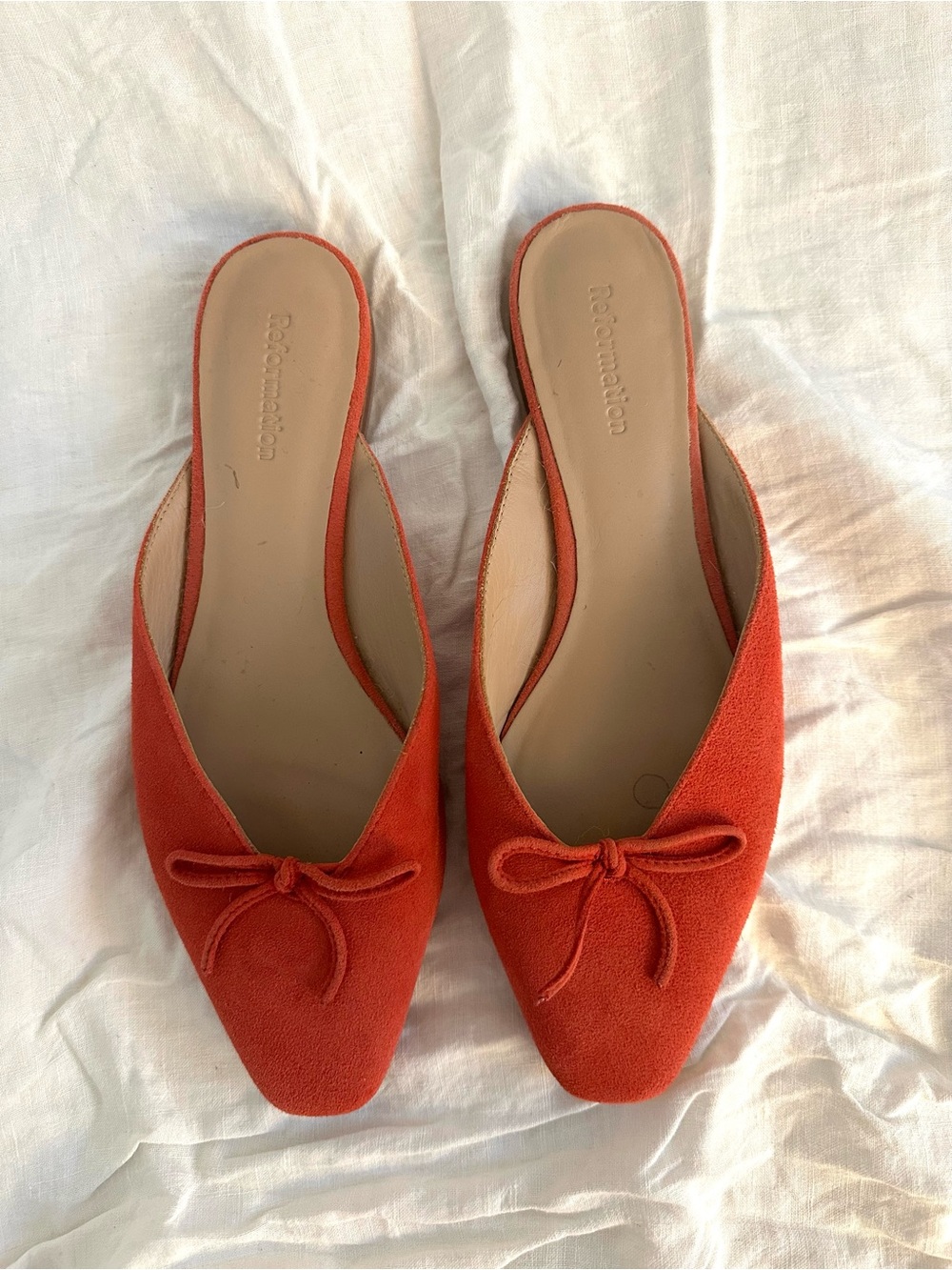 Reformation Red Suede Bow Mules - Picture 2 of 4